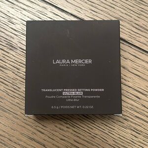 Laura Mercier translucent pressed setting powder